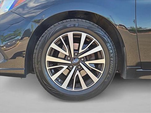 Used 2018 Subaru Legacy 2.5i Premium w/ Moonroof Package AWD/4WD image 26