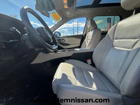 Certified 2023 Nissan Rogue SL AWD/4WD image 9