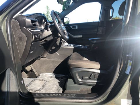 Used 2023 Ford Explorer XLT w/ Class IV Trailer Tow Package image 16