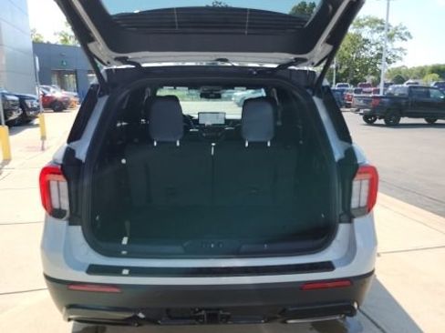 New 2027 Ford Explorer ST-Line w/ Premium Package AWD/4WD image 24