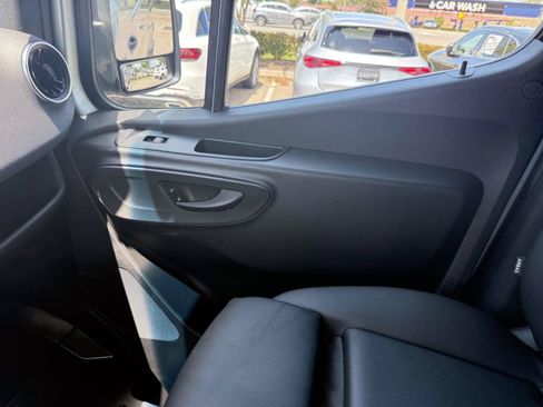 Used 2025 Mercedes-Benz Sprinter 3500 image 17