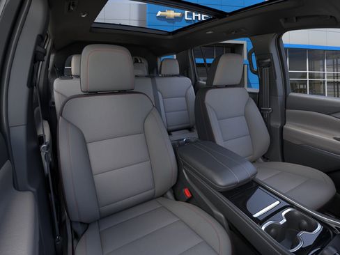 New 2026 Chevrolet Traverse LT w/ Enhanced Driving Package image 42