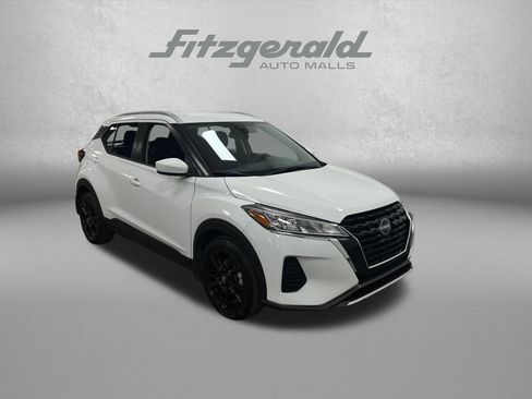 Used 2024 Nissan Kicks SV FWD image 8