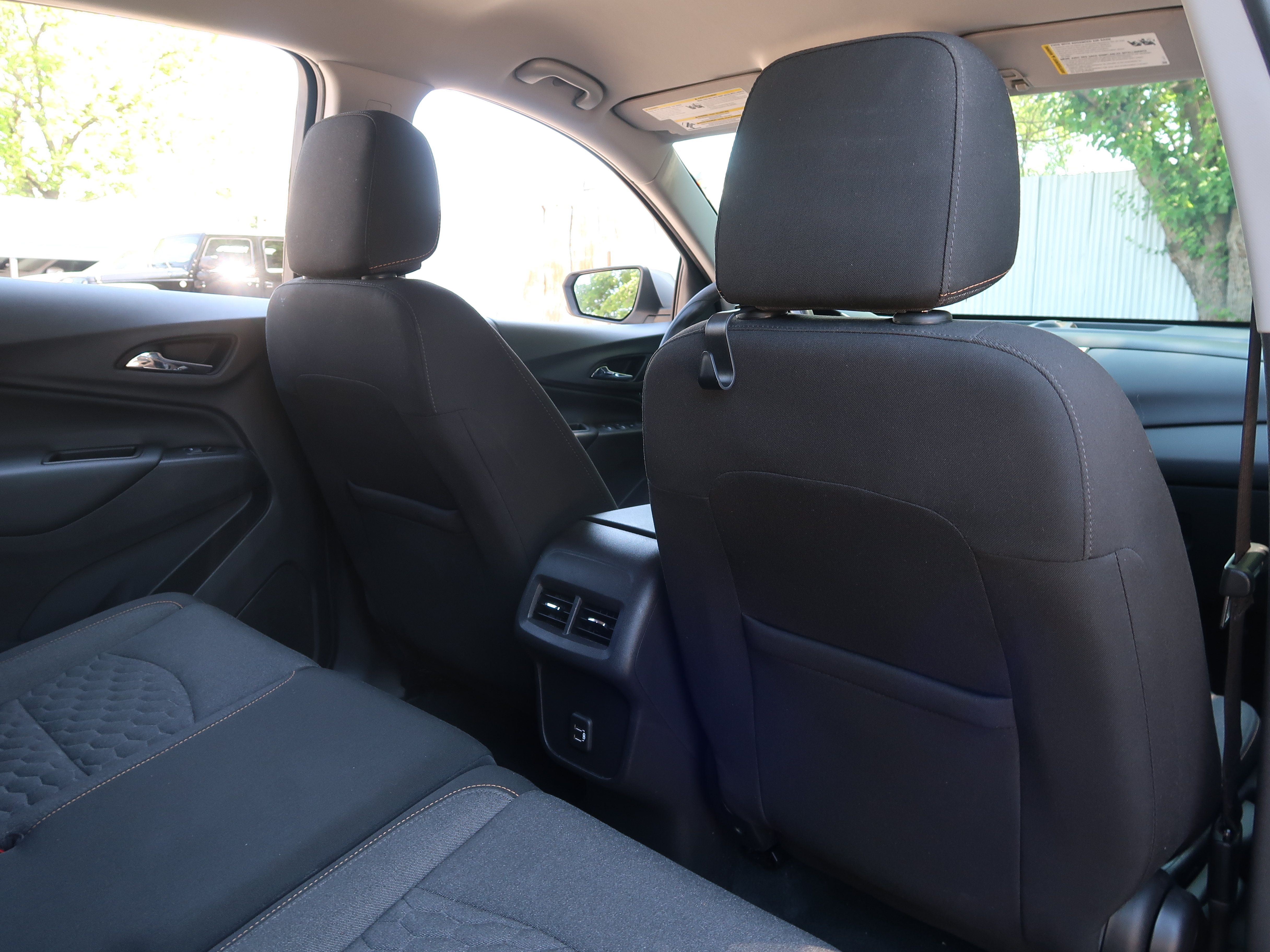 Used 2021 Chevrolet Equinox LT FWD image 31