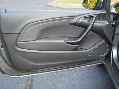 Used 2018 Buick Cascada Premium FWD image 11