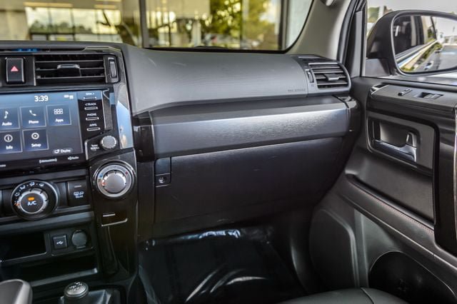 Used 2022 Toyota 4Runner TRD Off-Road Premium w/ Moonroof Package AWD/4WD image 37