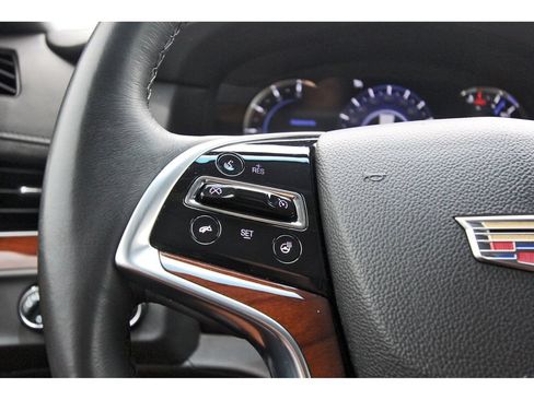 Used 2017 Cadillac Escalade 4WD image 16