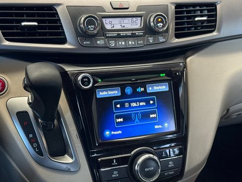 Used 2014 Honda Odyssey EX image 21
