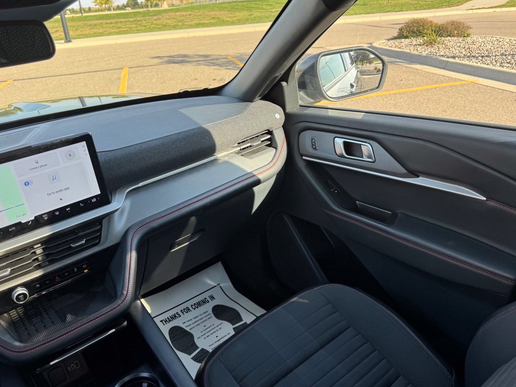 Used 2025 Ford Explorer ST-Line w/ Premium Package AWD/4WD image 18