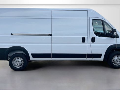 Used 2025 RAM ProMaster 3500 w/ Convenience Group image 8