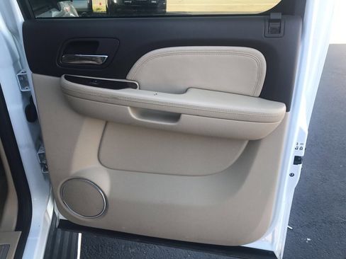 Used 2007 GMC Yukon XL Denali image 27