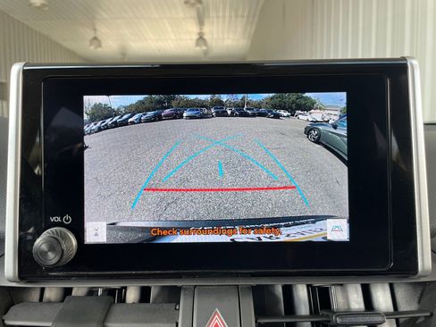 Used 2025 Toyota RAV4 LE image 17