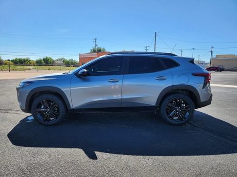 Used 2025 Chevrolet Trax ACTIV w/ Driver Confidence Package FWD image 6