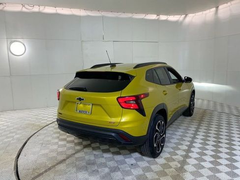 Used 2024 Chevrolet Trax RS w/ Driver Confidence Package image 17