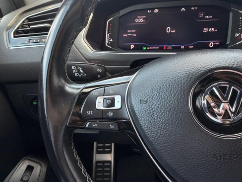 Used 2019 Volkswagen Tiguan SEL Premium R-Line AWD/4WD image 14