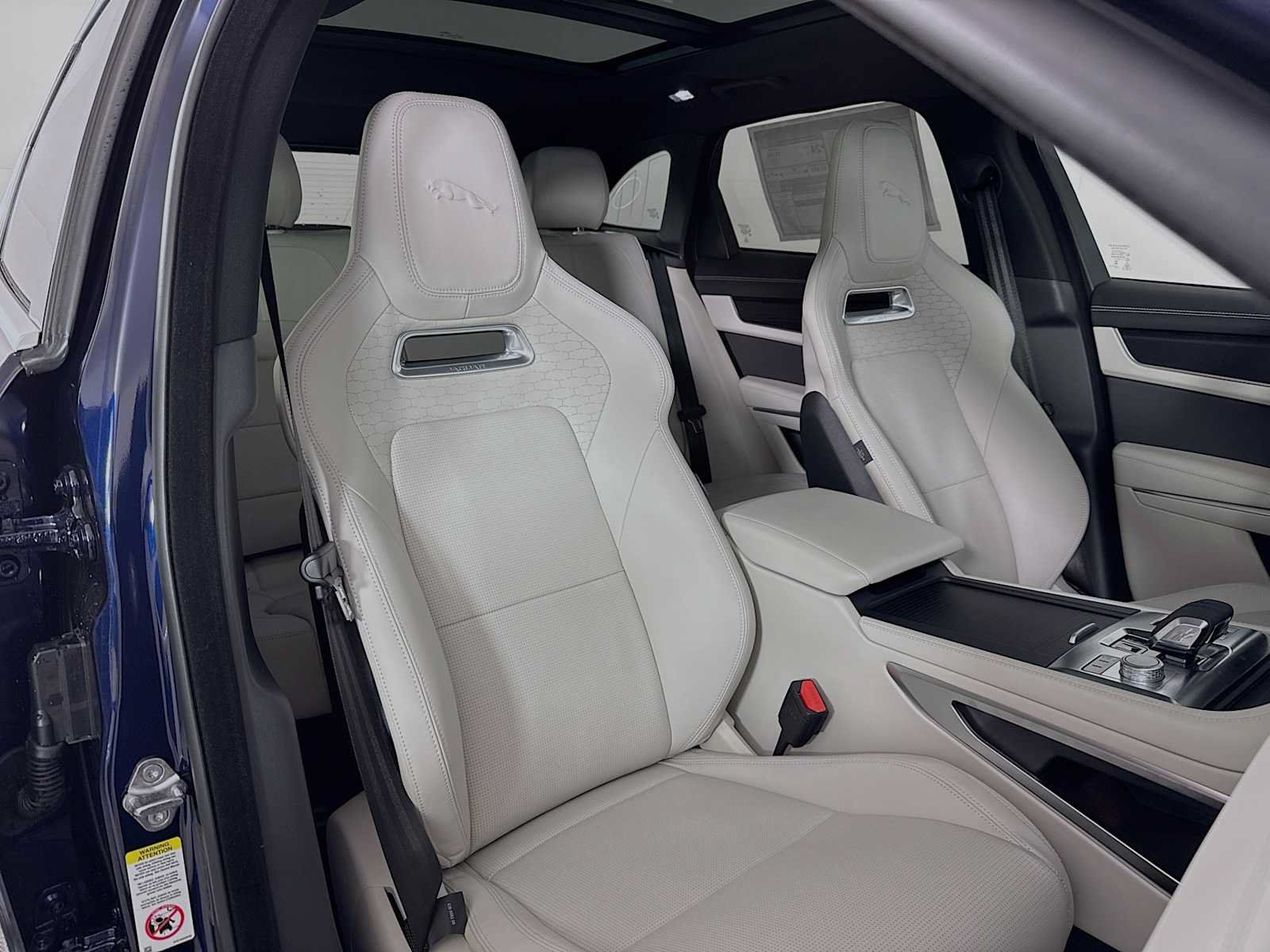 New 2025 Jaguar F-PACE R-Dynamic S AWD/4WD image 28