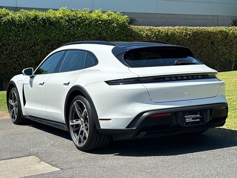 Certified 2024 Porsche Taycan 4 Cross Turismo AWD/4WD image 3