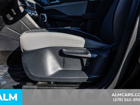 Used 2024 Volkswagen Taos S image 20