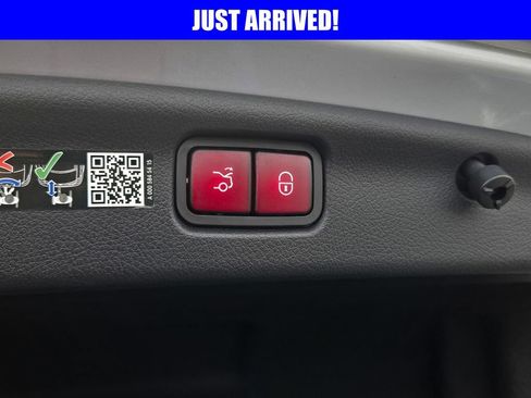 Used 2025 Mercedes-Benz C 36 AMG S image 42