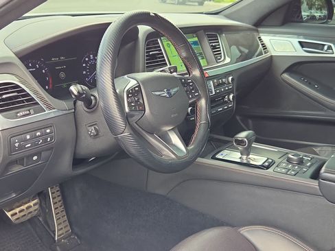Used 2019 Genesis G80 3.3T Sport RWD image 10