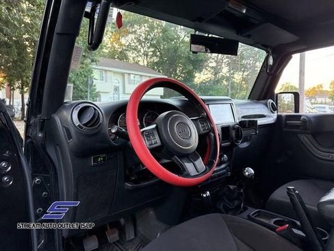 Used 2015 Jeep Wrangler Sport w/ Connectivity Group image 15