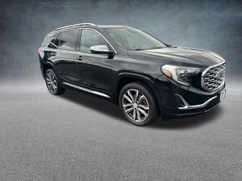 Used 2020 GMC Terrain Denali w/ Denali Premium Package image 8