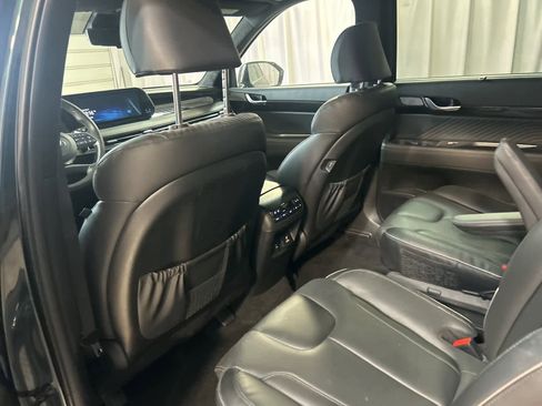 Used 2025 Hyundai Palisade Calligraphy image 18
