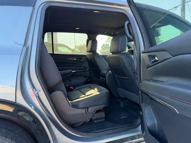 Used 2024 Chevrolet Traverse RS w/ LPO, Floor Liner Package AWD/4WD image 13