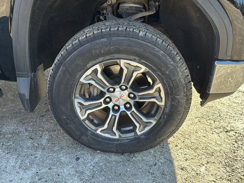 Used 2019 GMC Sierra 1500 SLE w/ SLE Value Package image 9