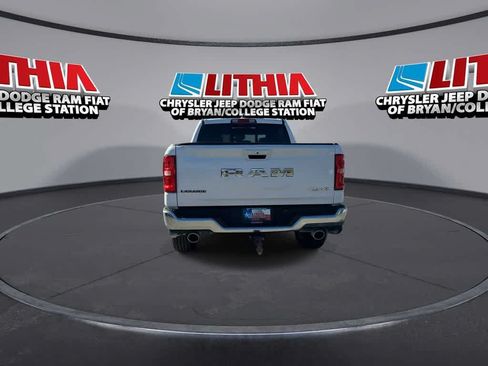 Used 2025 RAM 1500 Laramie AWD/4WD image 7