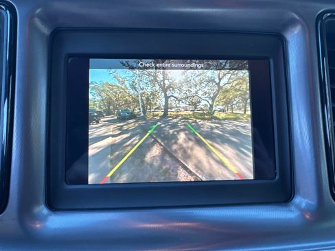 Used 2019 Dodge Challenger SXT image 18