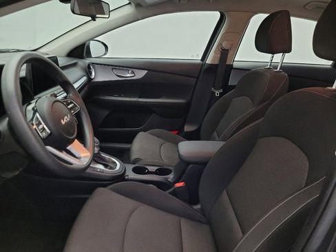 Used 2023 Kia Forte LXS FWD image 17