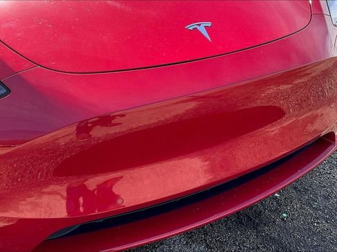 Used 2021 Tesla Model Y Long Range image 32