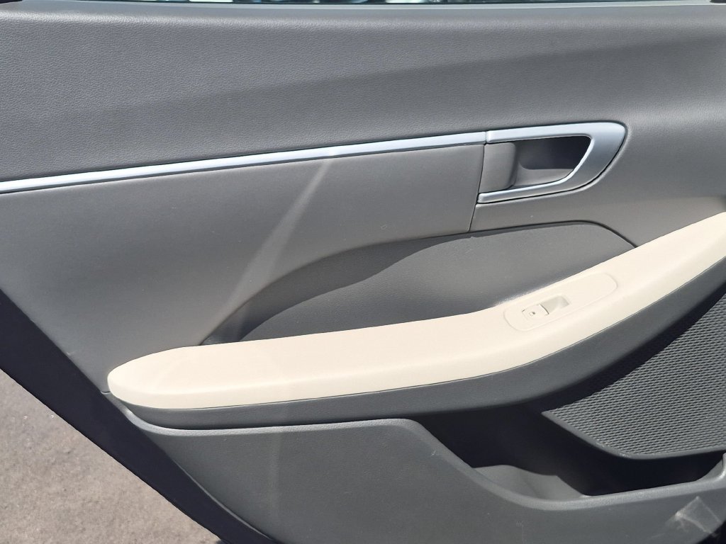 Used 2025 Hyundai Sonata SEL FWD image 26