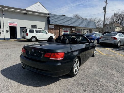 Used 2010 BMW 328i Convertible RWD image 13