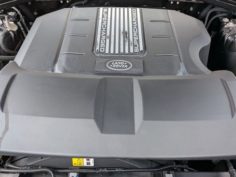 Used 2024 Land Rover Defender 90 V8 AWD/4WD image 22