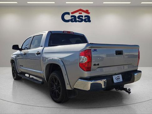 Used 2018 Toyota Tundra SR5 w/ SR5 Upgrade Package AWD/4WD image 4