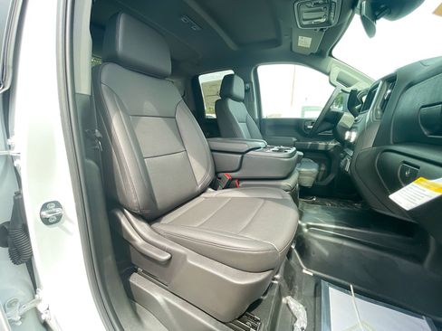 New 2024 GMC Sierra 3500 Pro w/ Convenience Package image 7