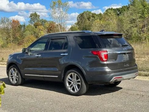 Used 2016 Ford Explorer Limited w/ Equipment Group 301A AWD/4WD image 14