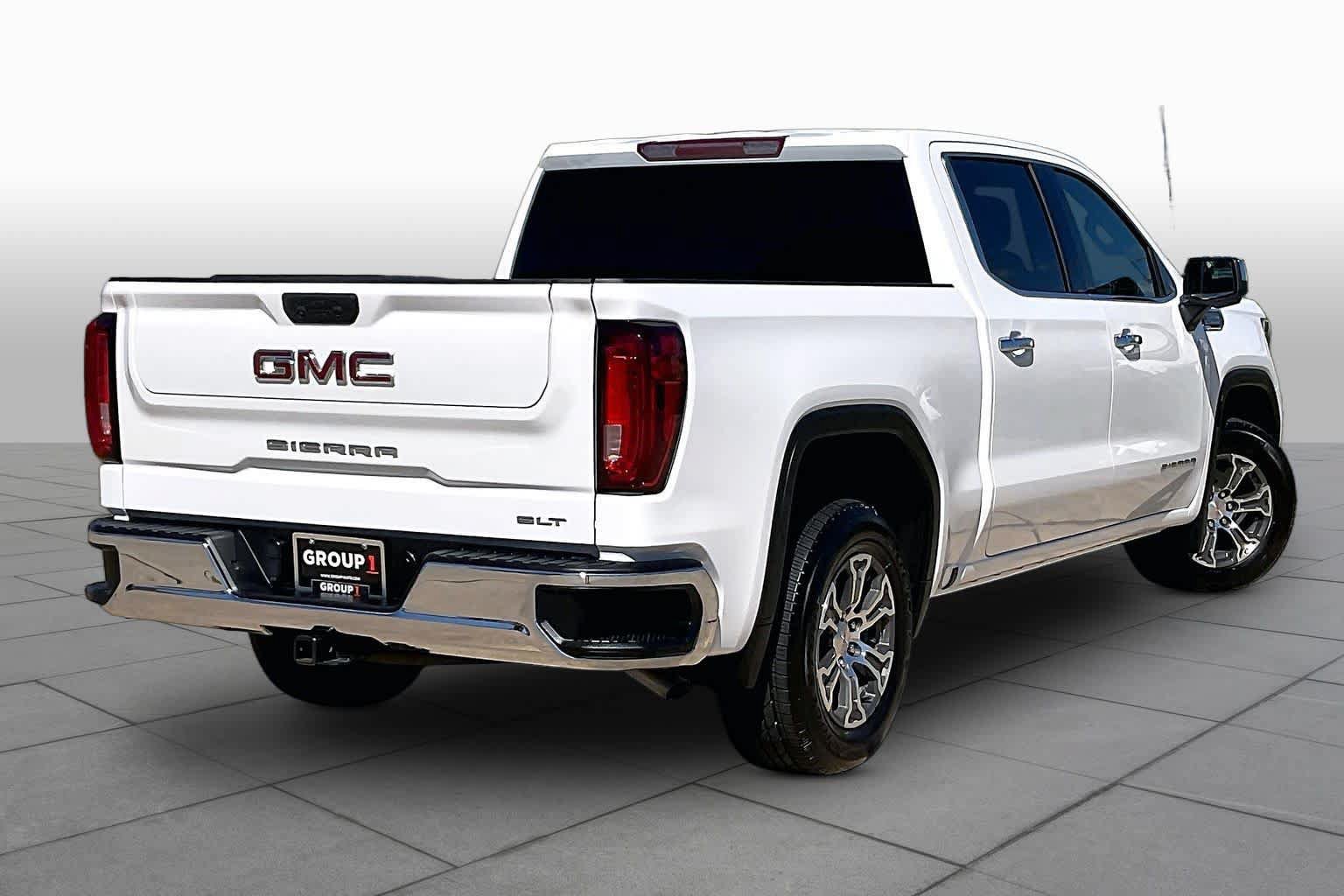 Used 2026 GMC Sierra 1500 SLT RWD image 12