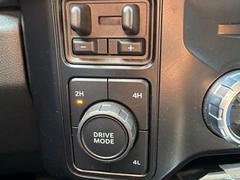 Certified 2025 Ford F250 Lariat AWD/4WD image 22