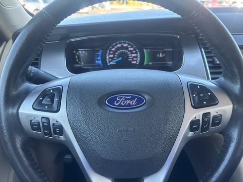 Used 2015 Ford Taurus SEL w/ Equipment Group 201A AWD/4WD image 13