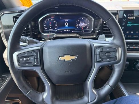 Used 2025 Chevrolet Silverado 1500 LT w/ Z71 Off-Road Package AWD/4WD image 47