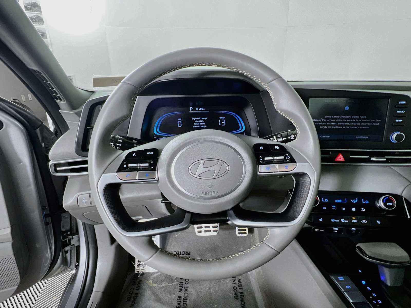 Certified 2026 Hyundai Elantra SEL Sport FWD image 11