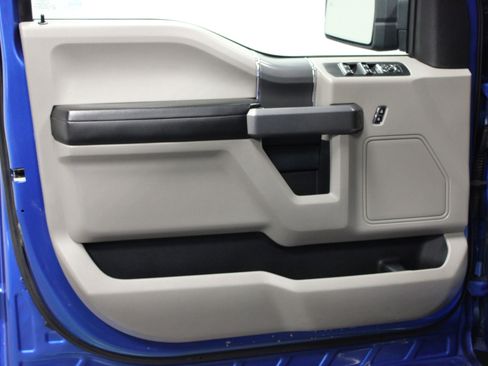 Used 2015 Ford F150 XLT w/ Equipment Group 302A Luxury image 11