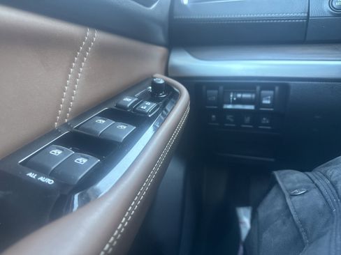 Used 2019 Subaru Outback 2.5i Touring image 22