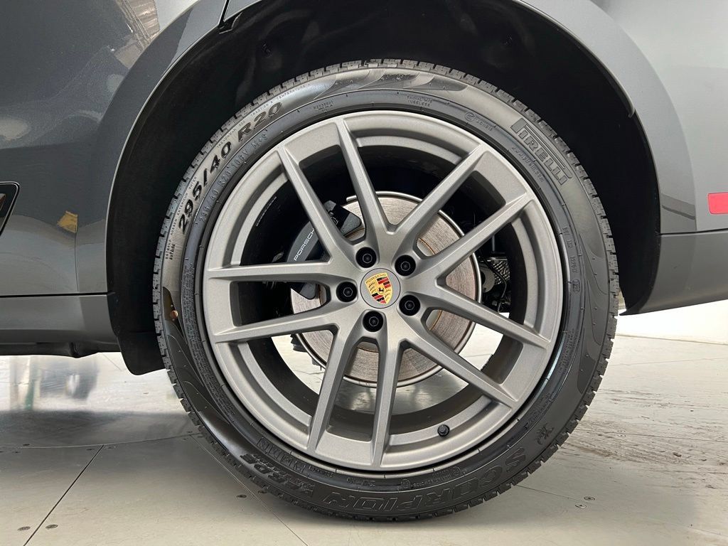 Used 2026 Porsche Macan AWD/4WD image 27