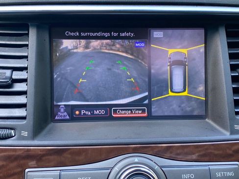 Used 2017 Nissan Armada Platinum RWD image 31