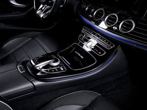 Used 2020 Mercedes-Benz E 63 AMG S image 46