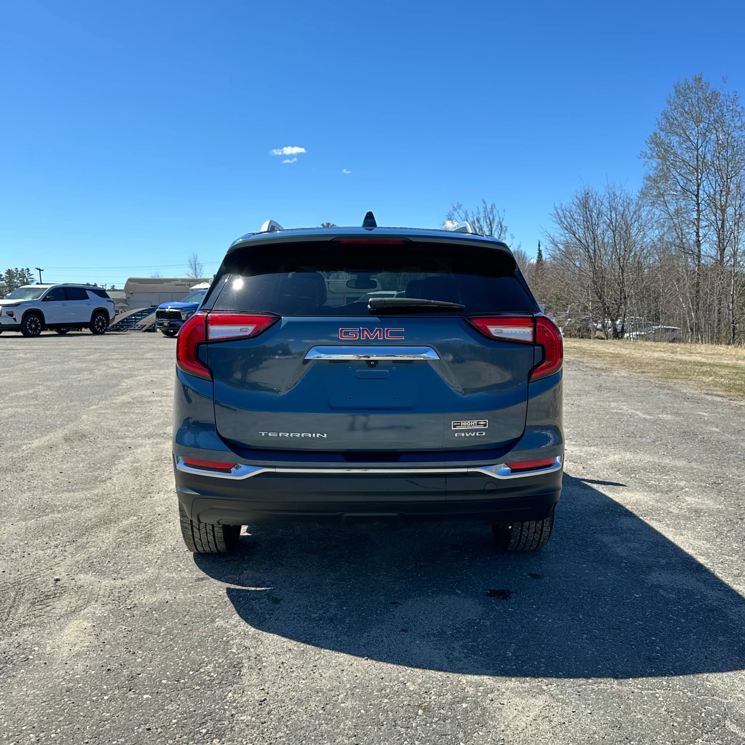 Used 2024 GMC Terrain SLT AWD/4WD image 4